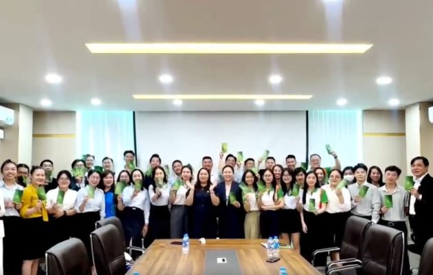 Chị Đinh Thị Thanh Mai – Giám Đốc Quản Lý Đại Lý - BigFour Thăm Vietnam Land