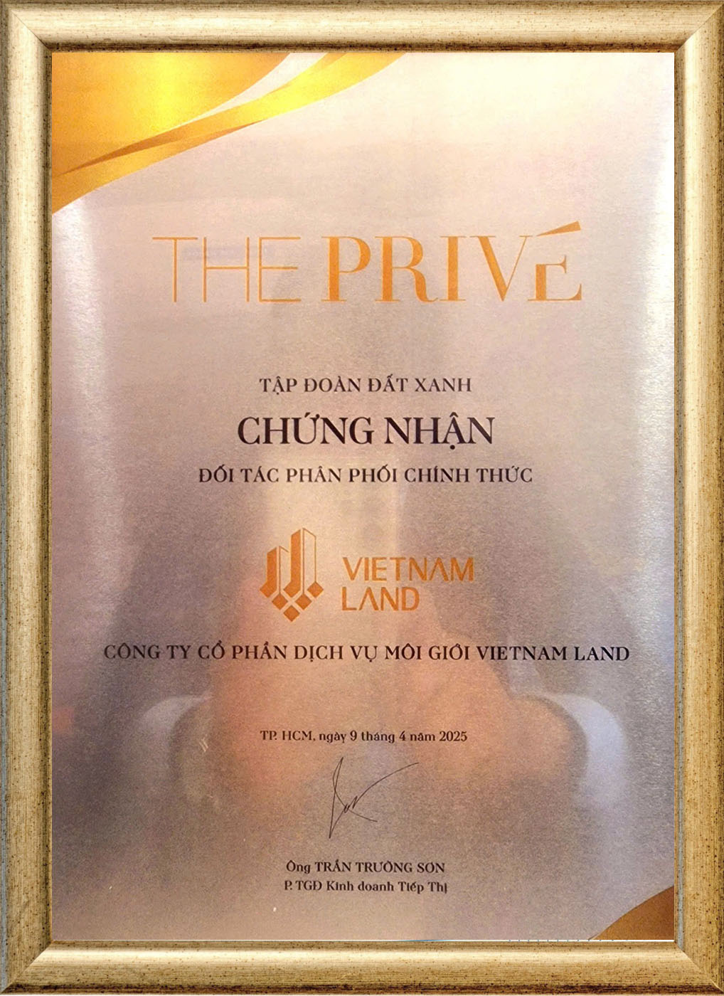 Vietnam Land đơn vị phân phối chính thức F1 The Prive